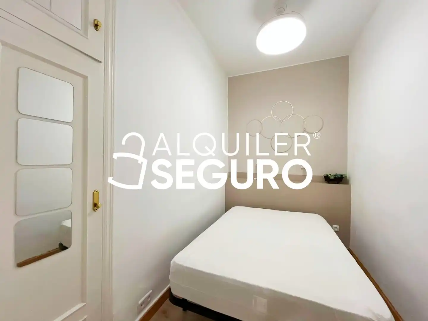 Estudio de alquiler en del Ave María, Embajadores - Lavapiés