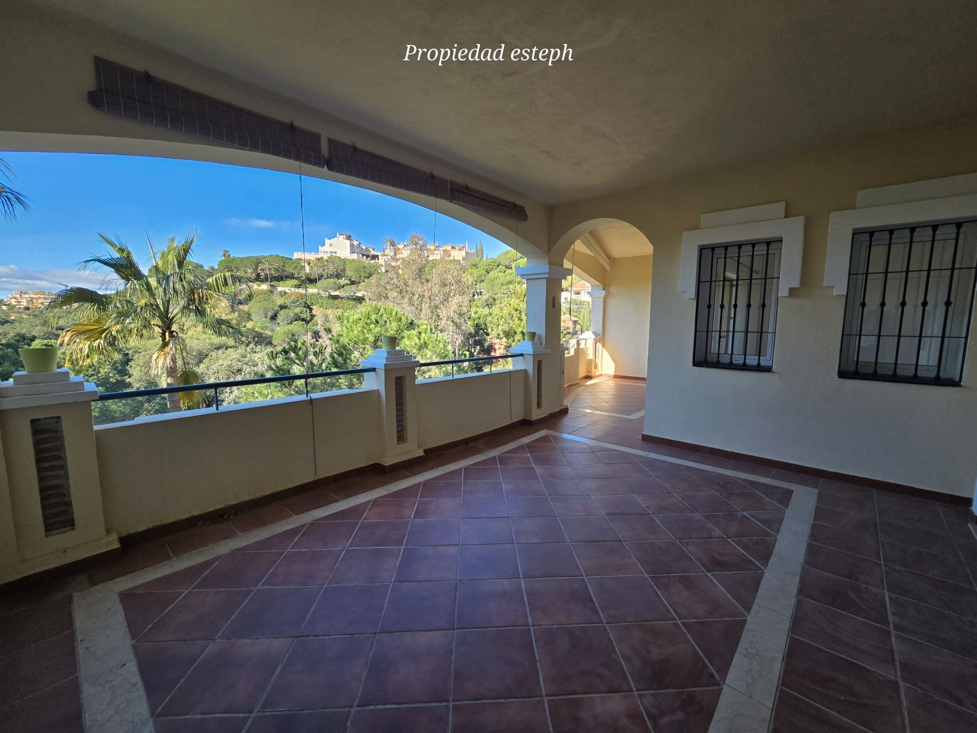 Terrassa de Pis en venda en Marbella amb Aire condicionat, Terrassa i Traster