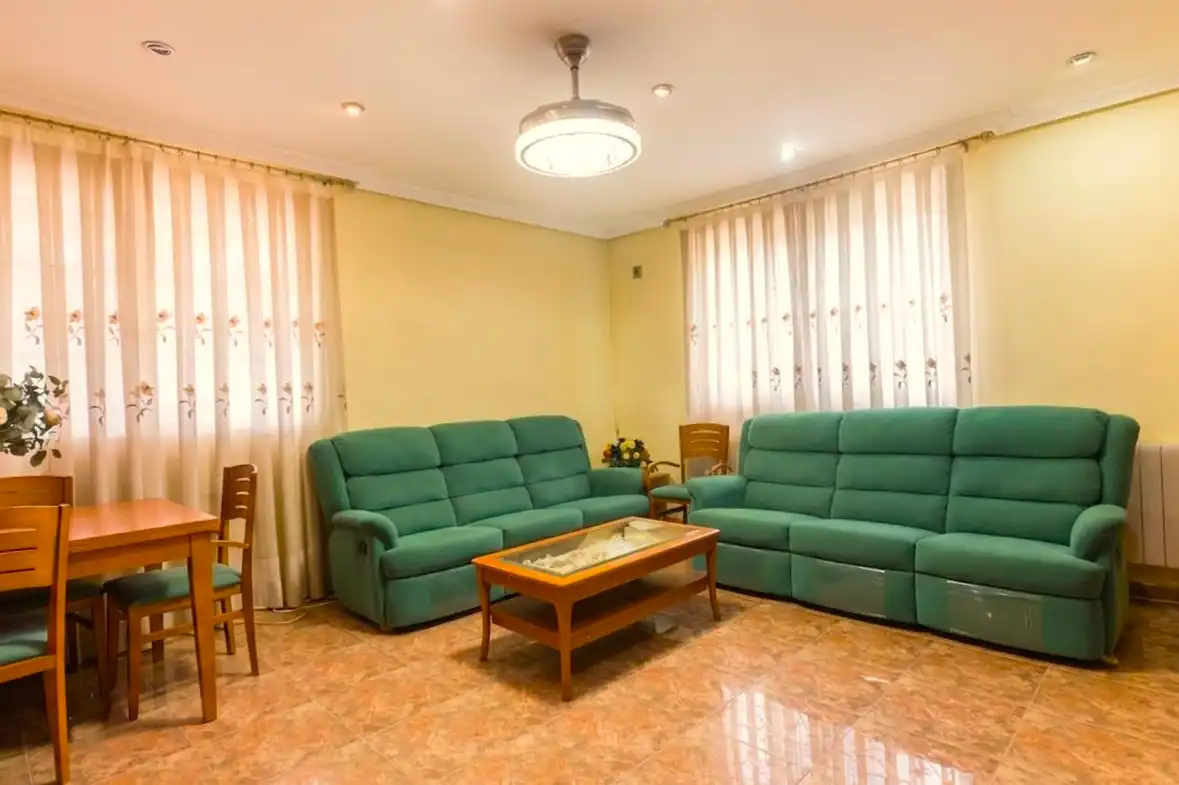 Sala d'estar de Casa o xalet en venda en Murcia amb Aire condicionat, Jardí privat i Terrassa