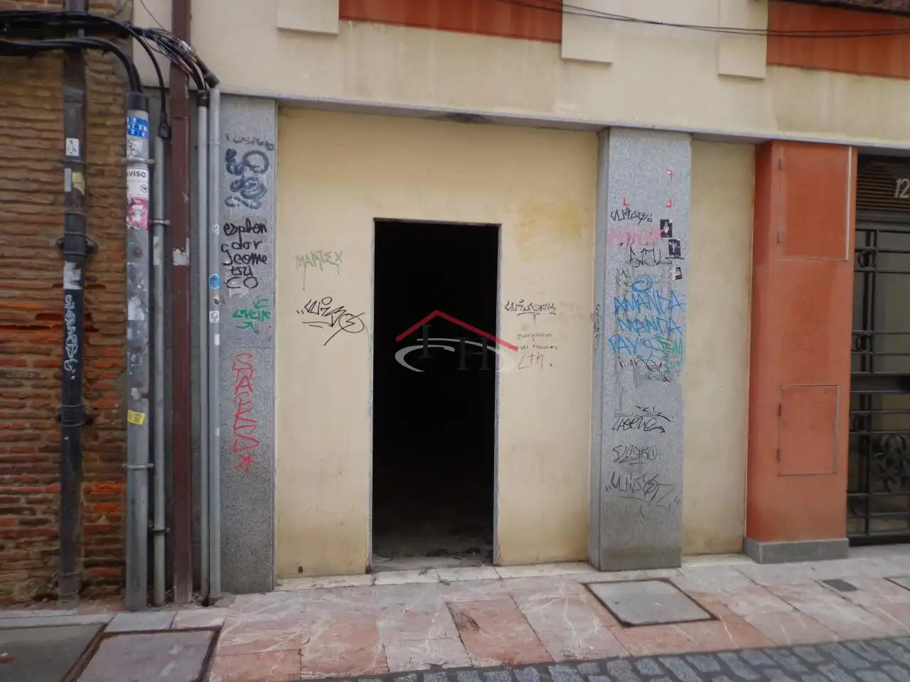 Local comercial en venda a FERNANDO GONZÁLEZ REGUERAL