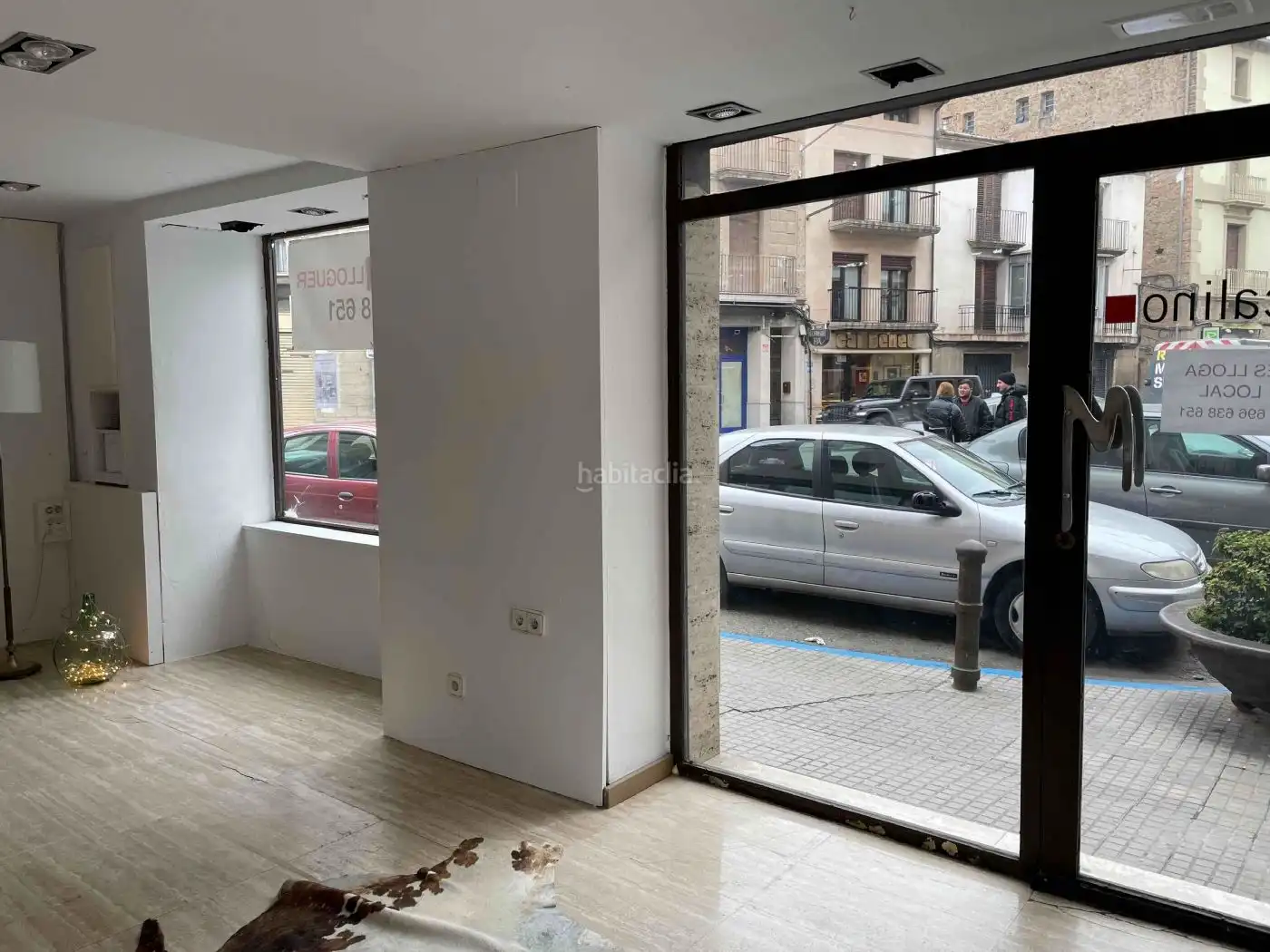 Gewerbefläche zur Miete in Plaça Planell 14, imagen 2