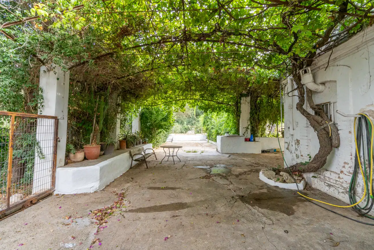 Country homes for sale in C-12, Aldover
