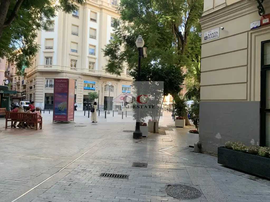 Vista exterior de Local de lloguer en Murcia