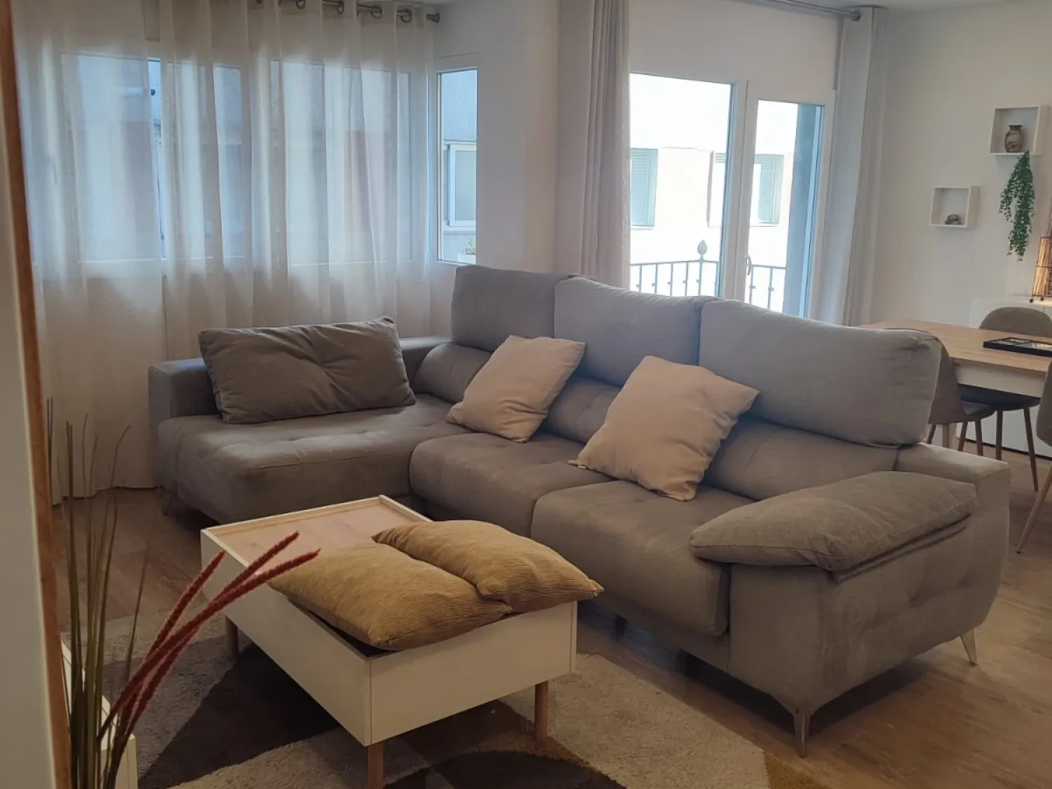 Living room of Flat to rent in Vilagarcía de Arousa  with Heating, Furnished and Oven
