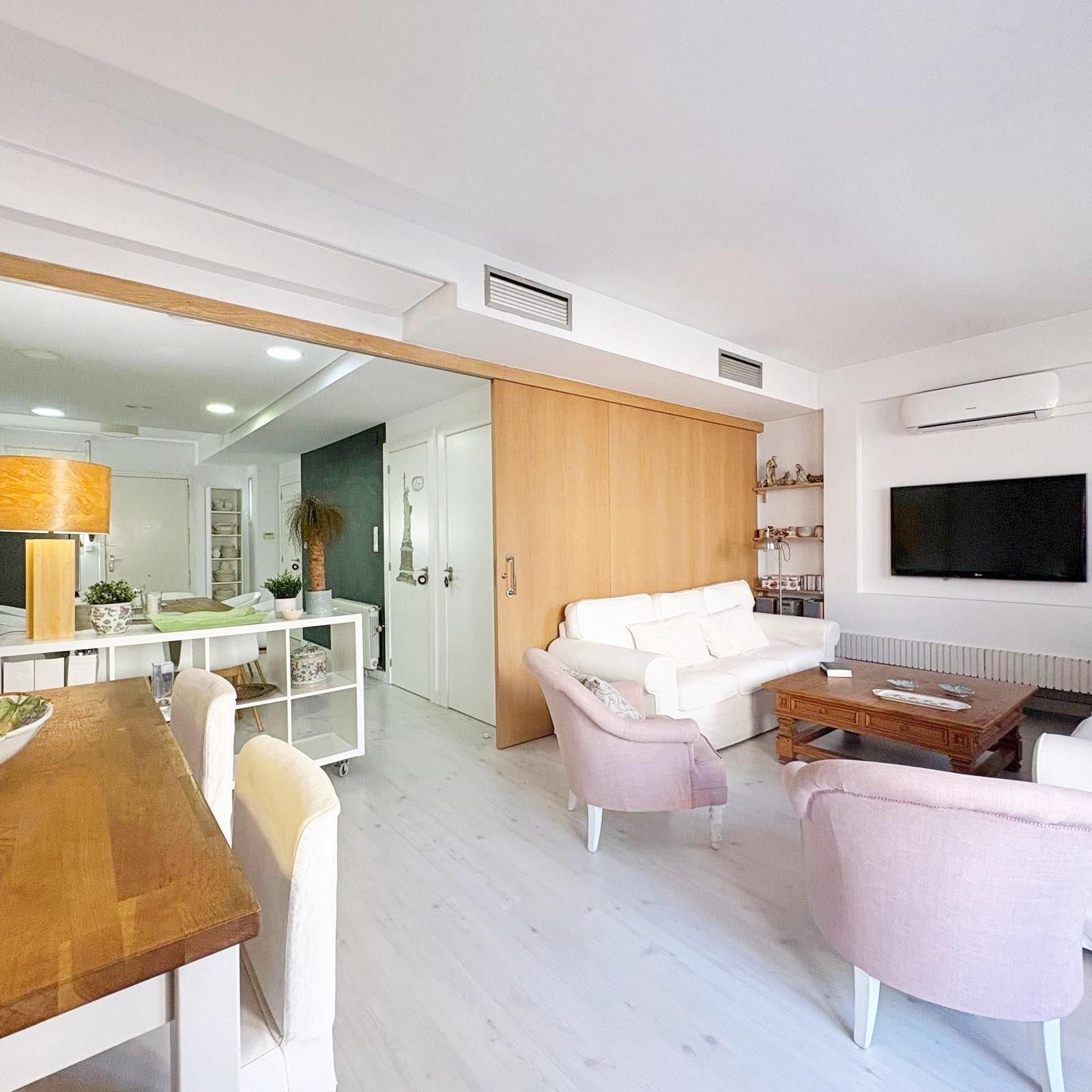 Sala d'estar de Casa adosada en venda en  Murcia Capital amb Aire condicionat, Calefacció i Jardí privat