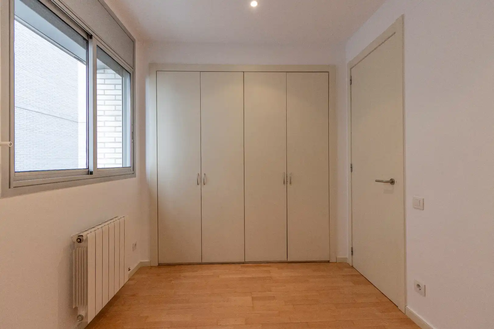 Schlafzimmer von Wohnung zum Verkauf in Barcelona mit Klimaanlage, Heizung und Parkett