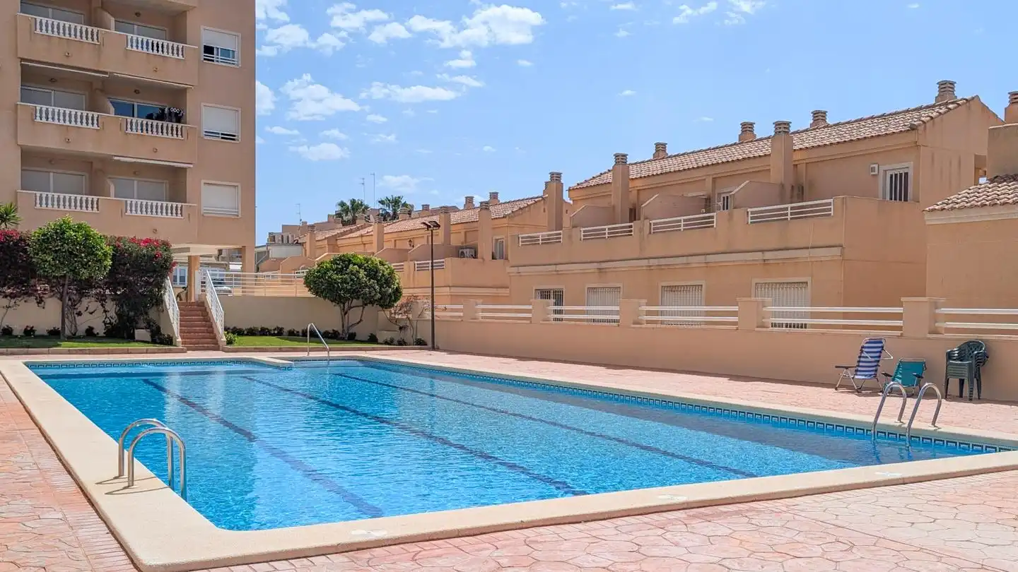 Piscina de Casa adosada en venta en Santa Pola con Aire acondicionado, Terraza y Piscina