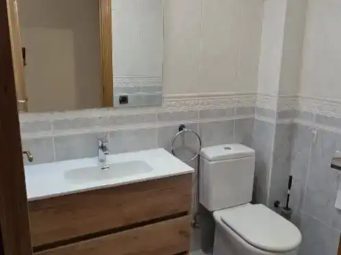 Bany de Casa o xalet de lloguer en Sant Fost de Campsentelles amb Terrassa, Piscina i Balcó