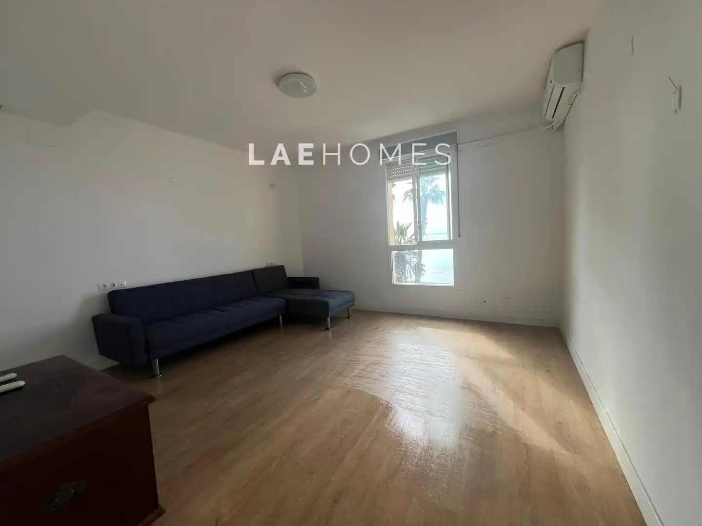 Living room of Office for rent in Málaga  with Air Conditioner