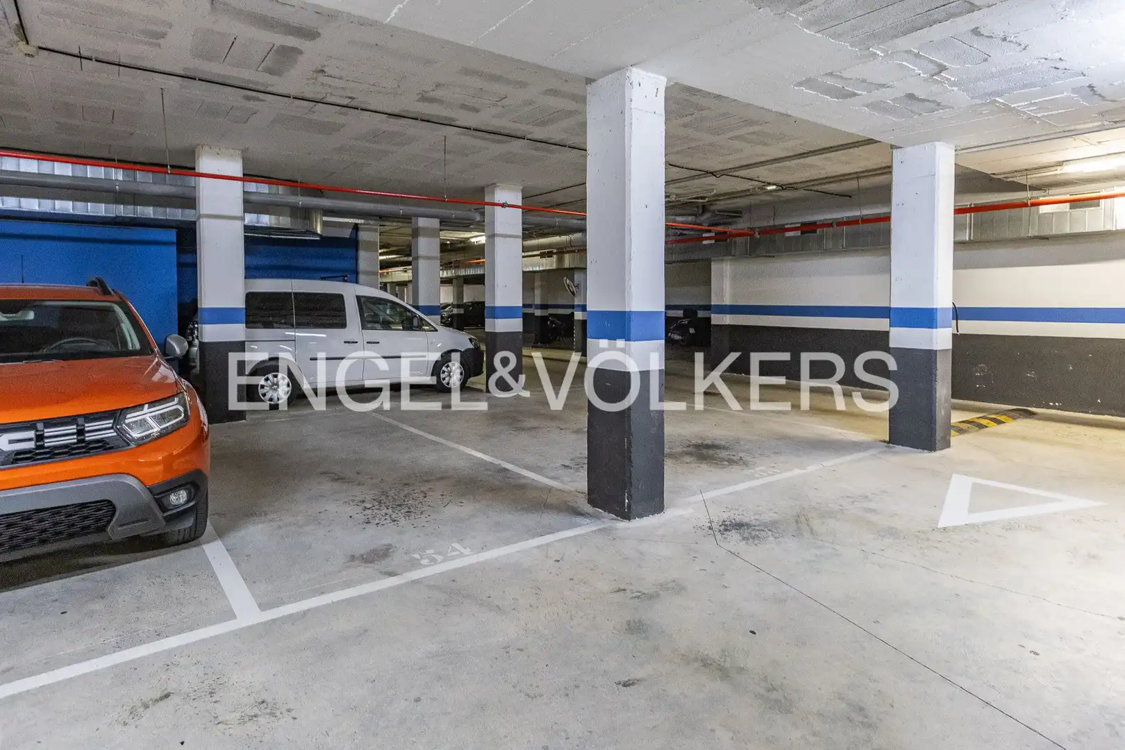 Parking de Piso en venta en Sabadell con Aire acondicionado, Calefacción y Jardín privado