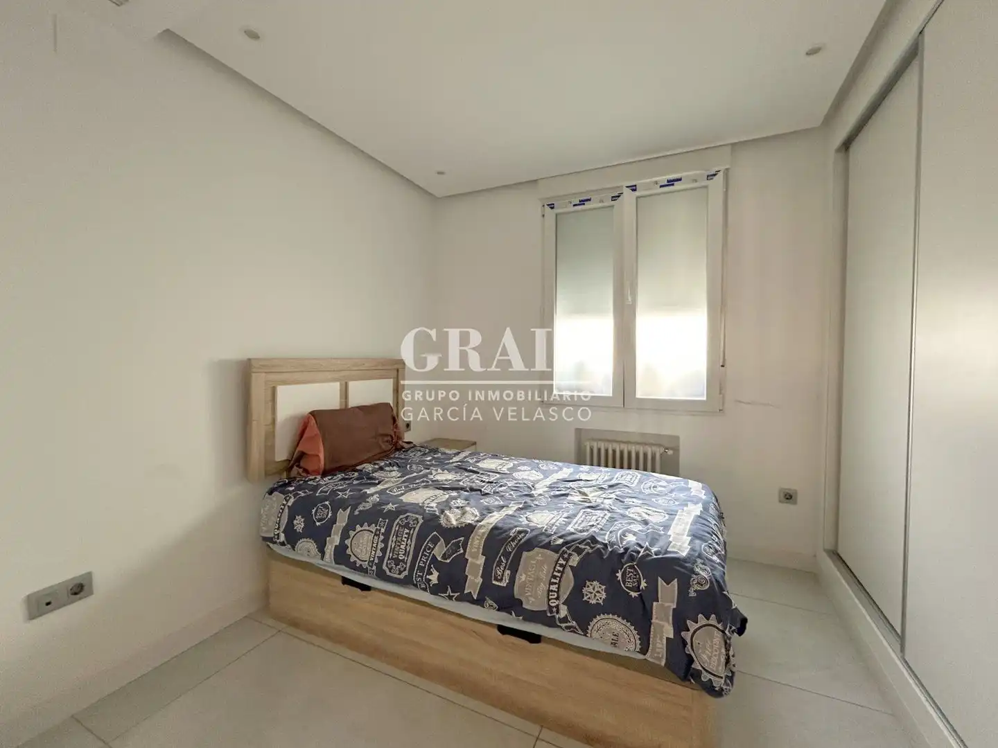 Bedroom of Flat for sale in Albacete  with Air Conditioner, Heating and Balcony