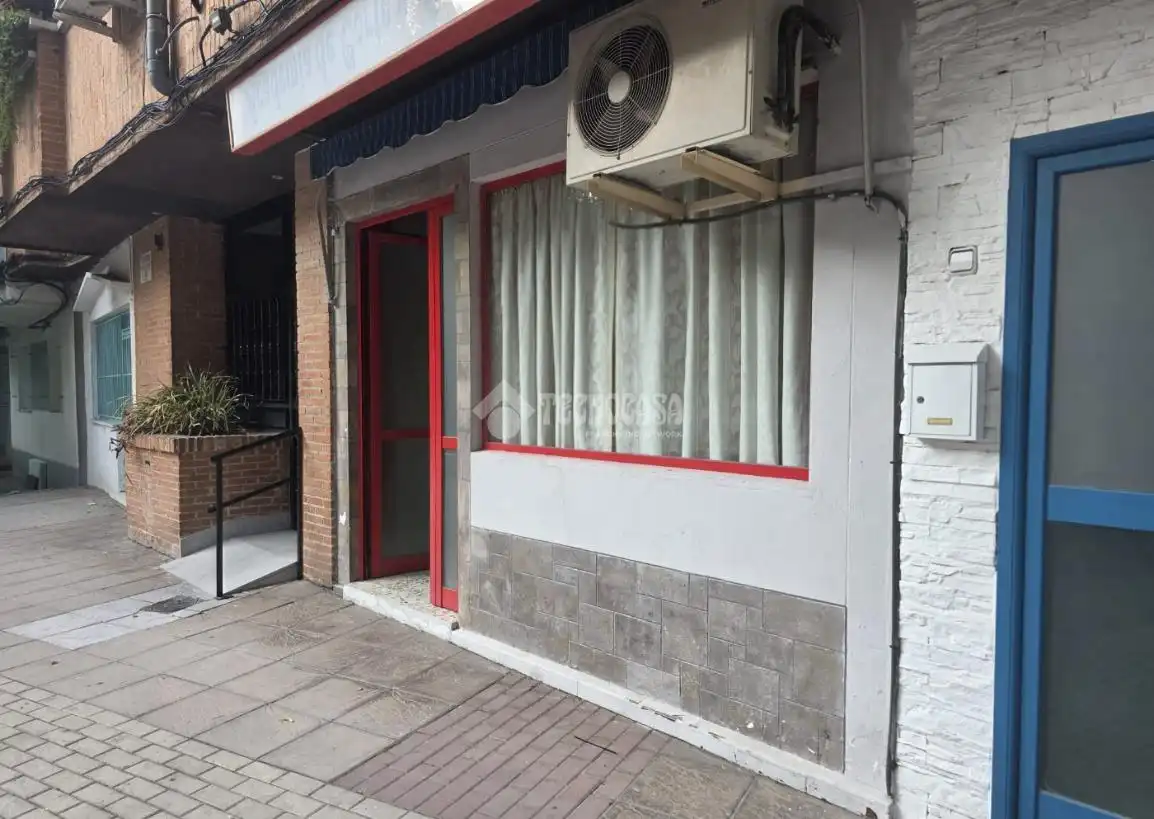 Local comercial en alquiler en Parque Europa - Los Pitufos