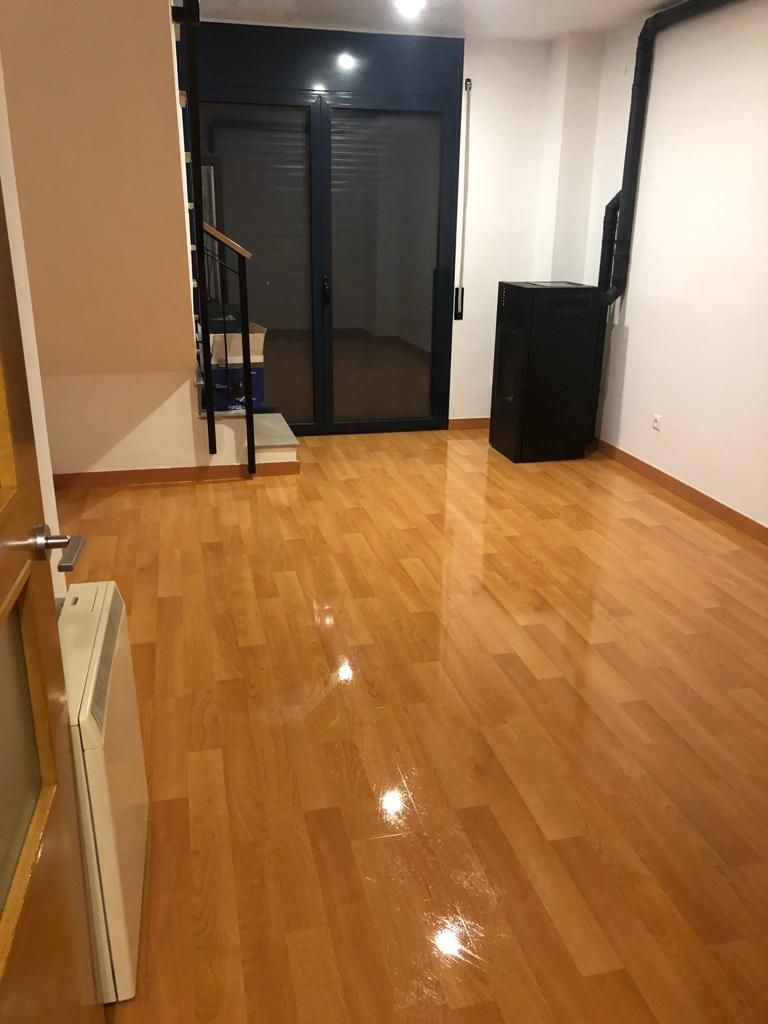Pis en venda en Castellcir amb Jardí privat, Terrassa i Traster