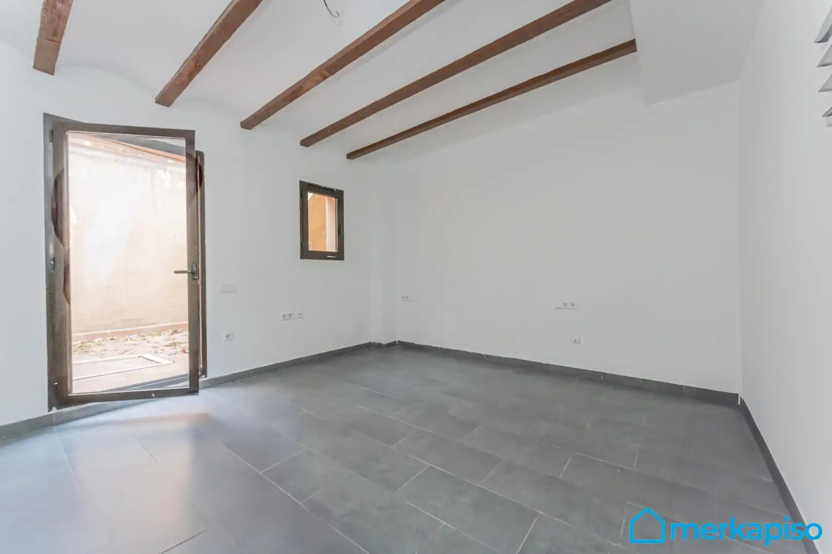 Casa adosada en venta en Sant Boi de Llobregat con Jardín privado, Parquet y Terraza