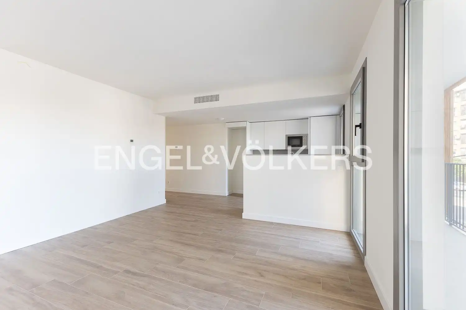 Sala de estar de Piso de alquiler en Valencia con Aire acondicionado, Calefacción y Jardín privado