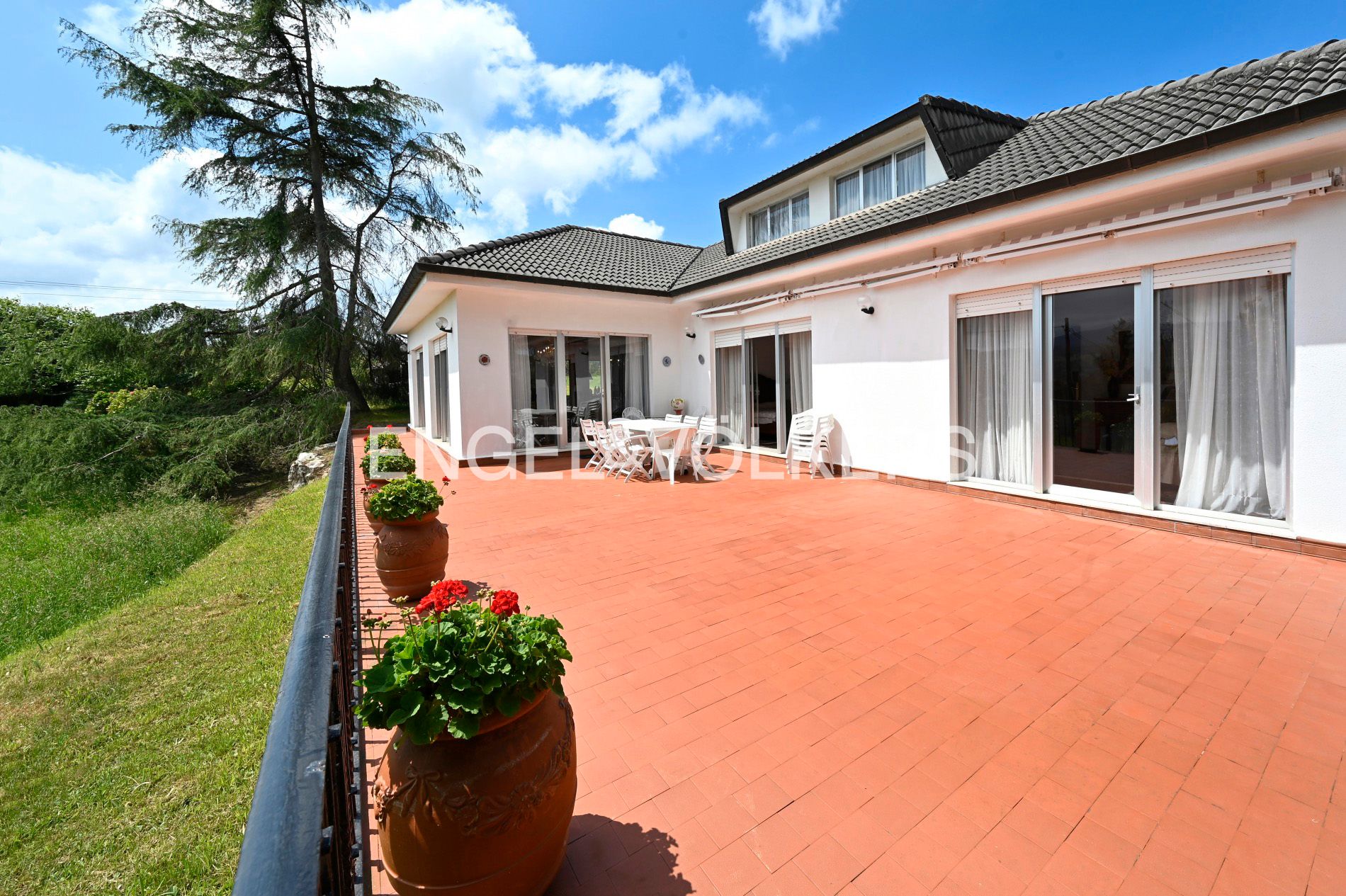 Casa o chalet en venta en DS VILLAPRESENTE-D 163(C) Polígono 4 - LADREA, Reocín