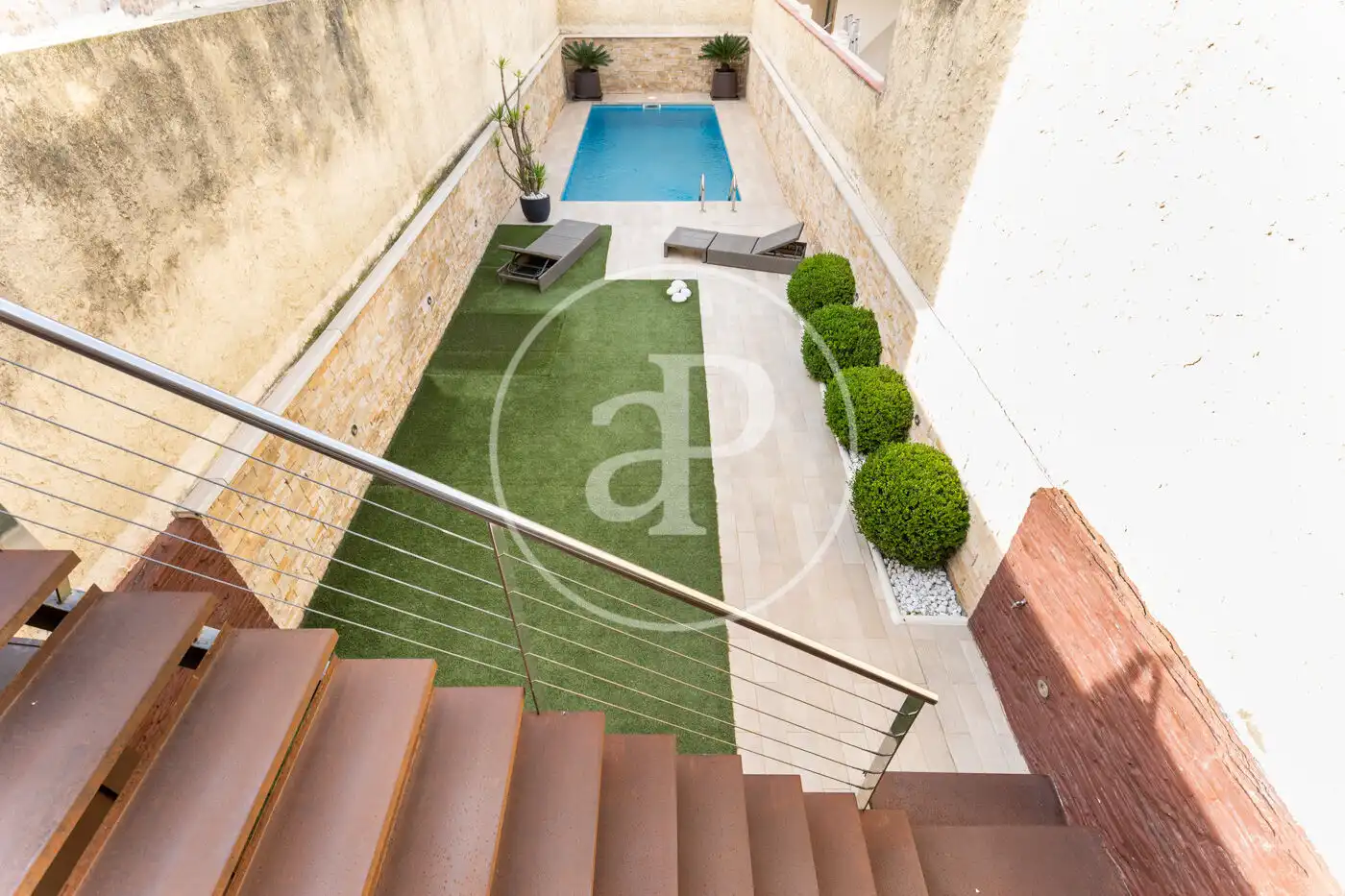 Piscina de Dúplex en venda en Sabadell amb Aire condicionat, Calefacció i Terrassa