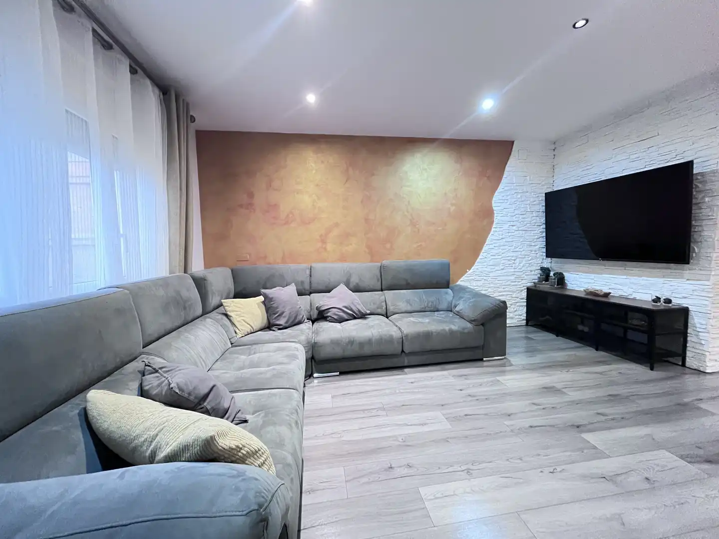 Apartament en venda a del Montclar 18