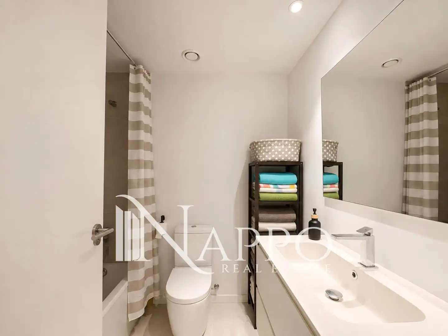 Bathroom of Flat for sale in  Palma de Mallorca  with Air Conditioner, Heating and Terrace