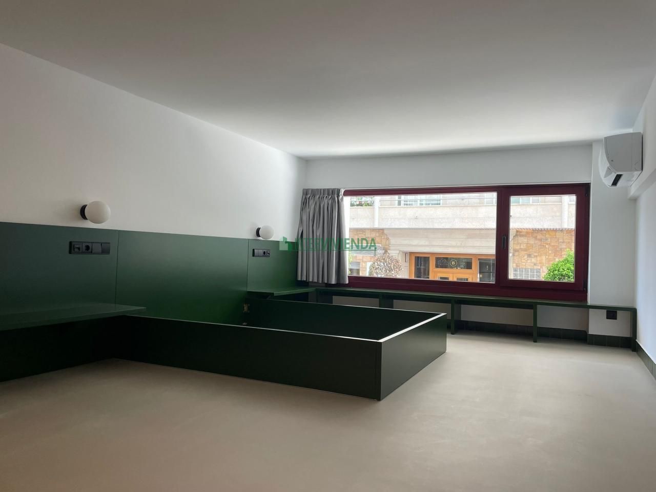 Dormitori de Planta baixa en venda en Vigo  amb Calefacció