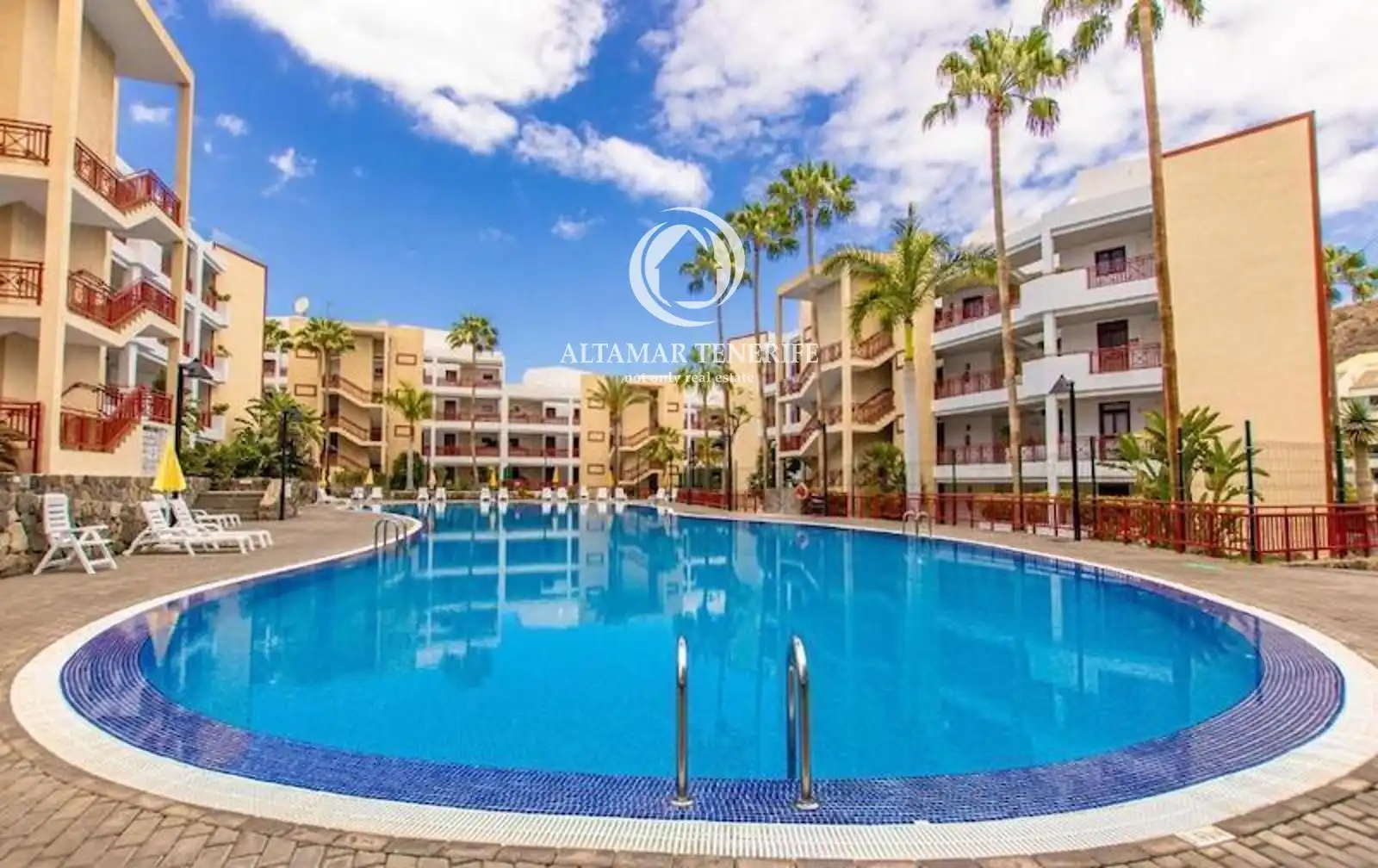 Ático con piscina en venta en PALM MAR