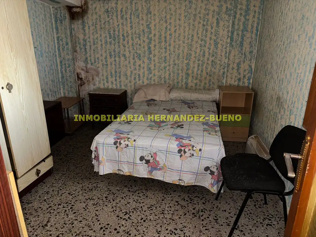 Habitación de Local en venta en Salamanca