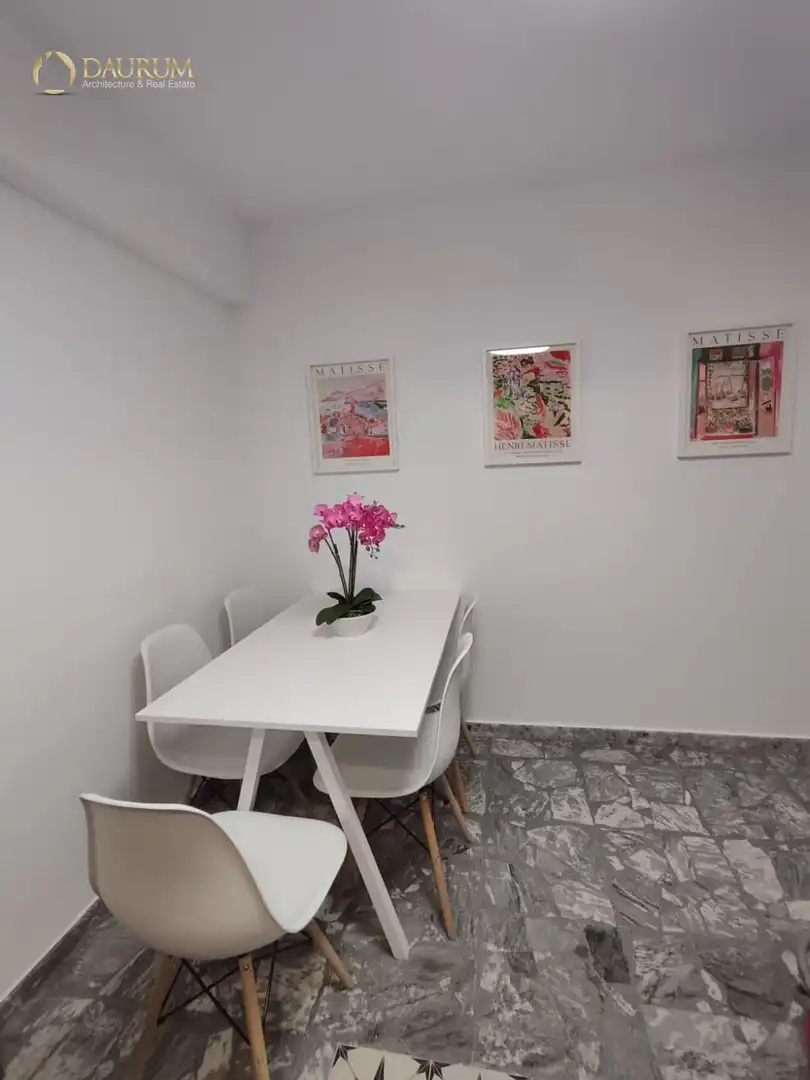 Dining room of Flat for sale in Sevilla  with Air Conditioner and Furnished
