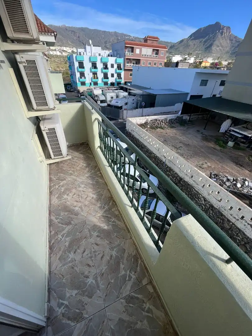 Terraza de Apartamento en venta en Arona con Balcón