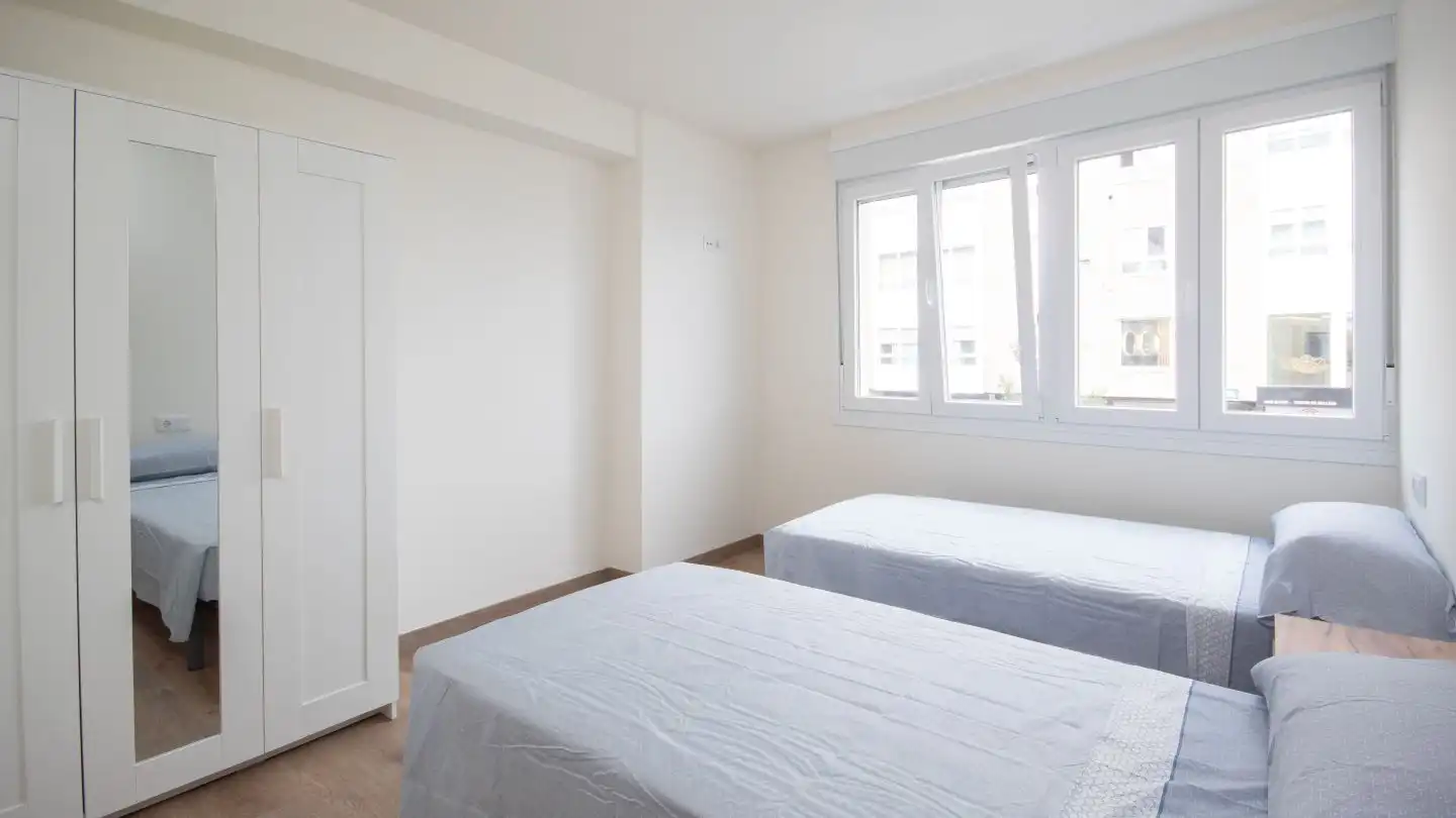 Habitación de Piso de alquiler en Carballo con Calefacción