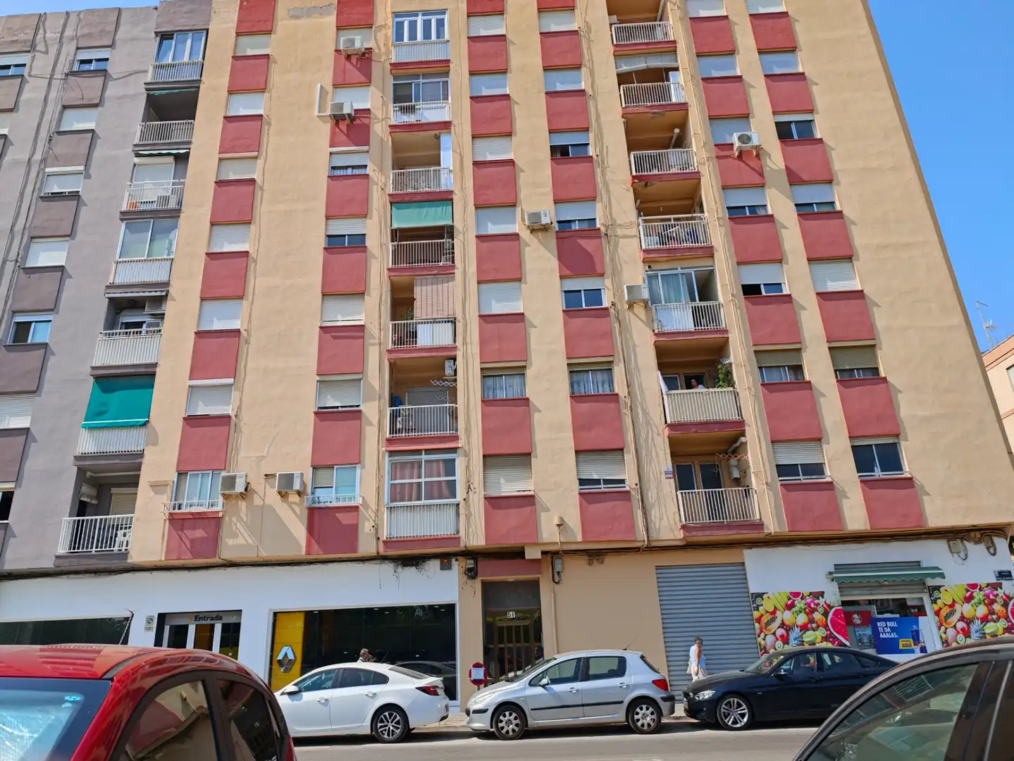 Vista exterior de Piso en venta en Sedaví con Balcón y Alarma