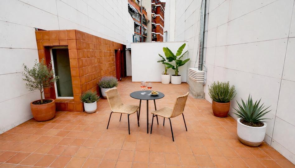 Foto 1 de Piso en venta en Carrer de Violant D'hongria Reina D'aragó, 69, Sants, Barcelona