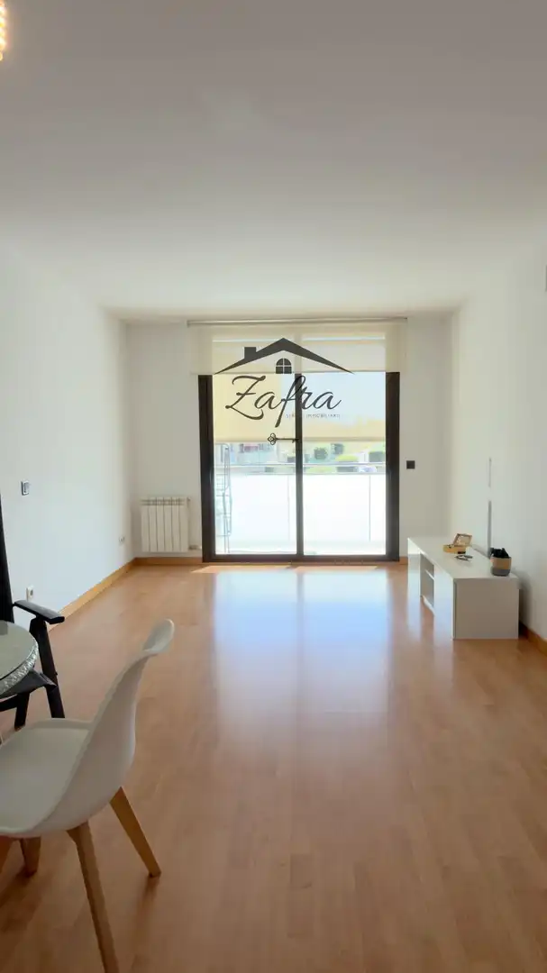 Sala d'estar de Pis en venda en Sils amb Aire condicionat, Calefacció i Parquet