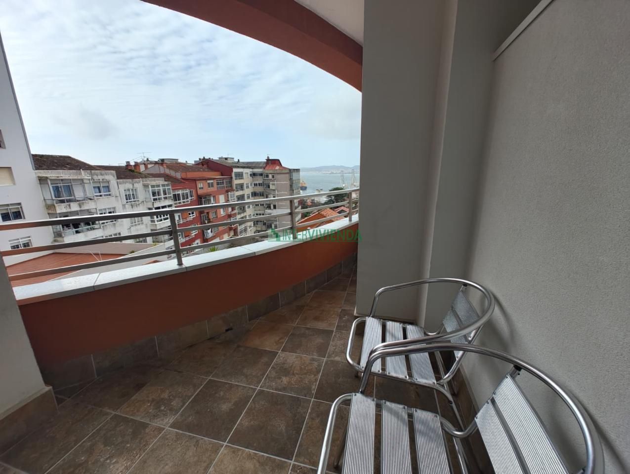 Terrassa de Pis de lloguer en Vigo  amb Calefacció, Parquet i Terrassa