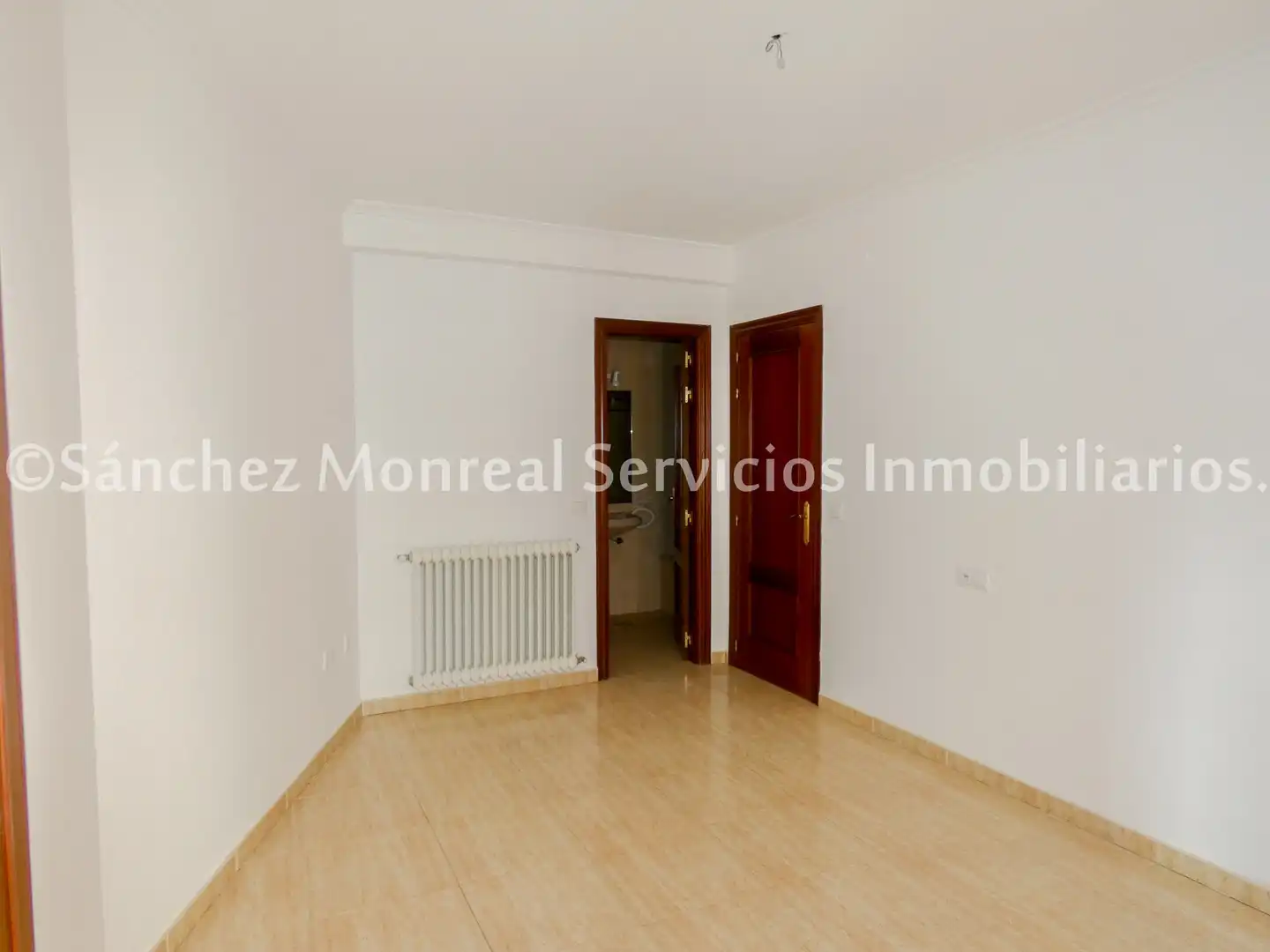 Piso en venta en Alcázar de San Juan con Calefacción, Horno y Balcón