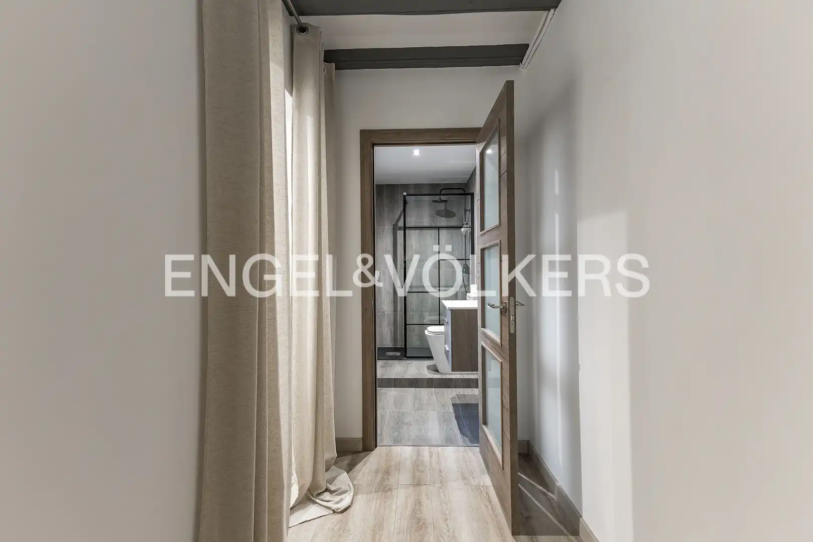 Piso en venta en Barcelona con Aire acondicionado, Calefacción y Amueblado