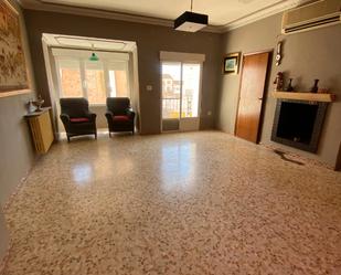 Sala d'estar de Casa o xalet en venda en Villalgordo del Júcar amb Calefacció, Terrassa i Traster