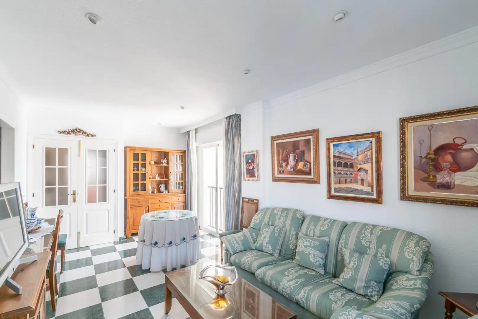 Living room of Flat for sale in Salobreña  with Private garden, Terrace and Furnished