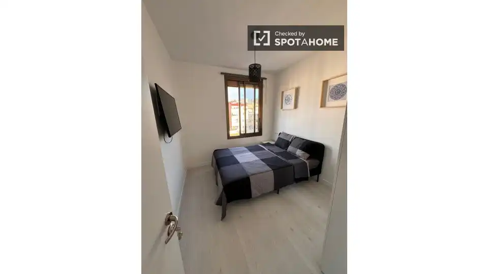Habitació a El Poble Sec - Parc de Montjuïc