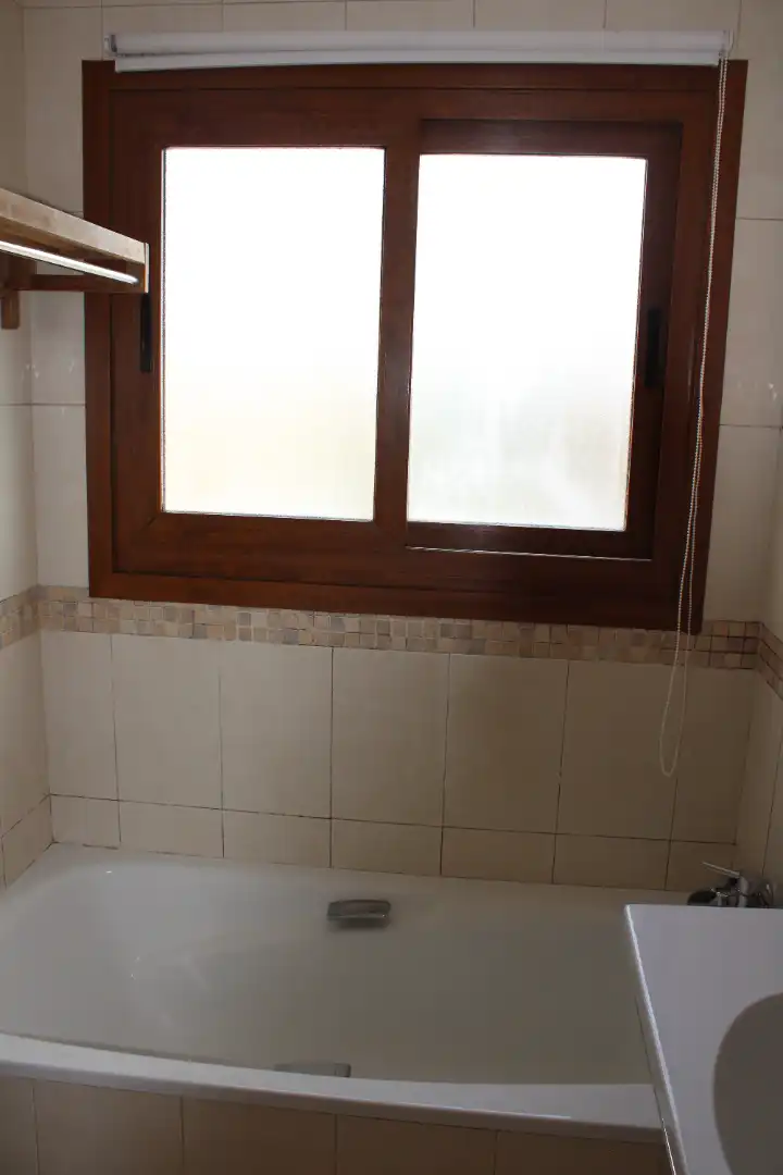 Baño de Casa adosada en venta en Miño con Calefacción, Jardín privado y Piscina