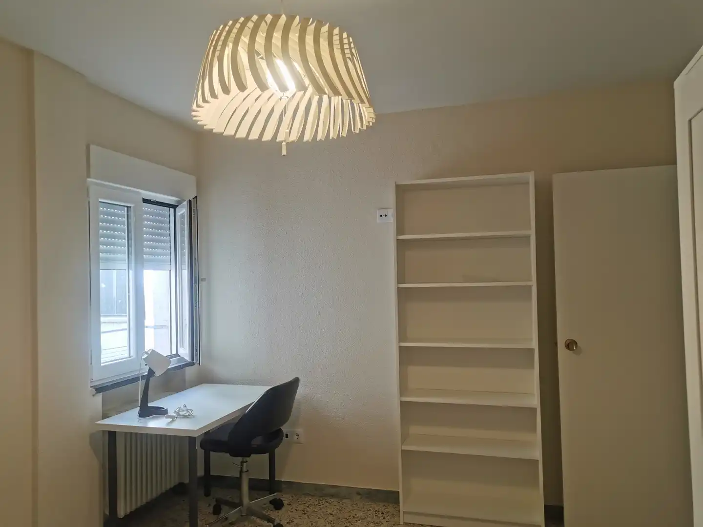 Schlafzimmer von Wohnung zur Miete in Salamanca mit Heizung, Möbliert und Ofen