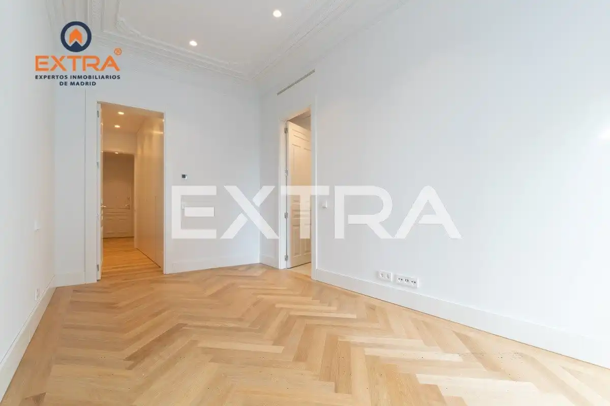 Appartamento con terrazza in affitto a Calle Gran Vía, imagen 14