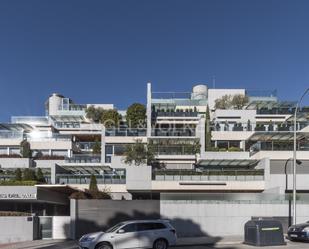 Vista exterior de Apartament en venda en  Madrid Capital amb Aire condicionat, Calefacció i Terrassa
