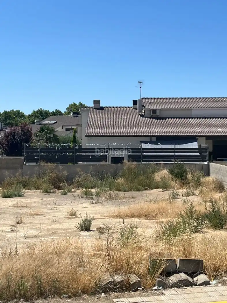Residential land for sale in Carrer dels Segadors 7, imagen 3