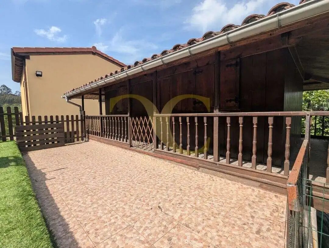 Terraza de Casa o chalet en venta en Gijón  con Calefacción, Jardín privado y Balcón