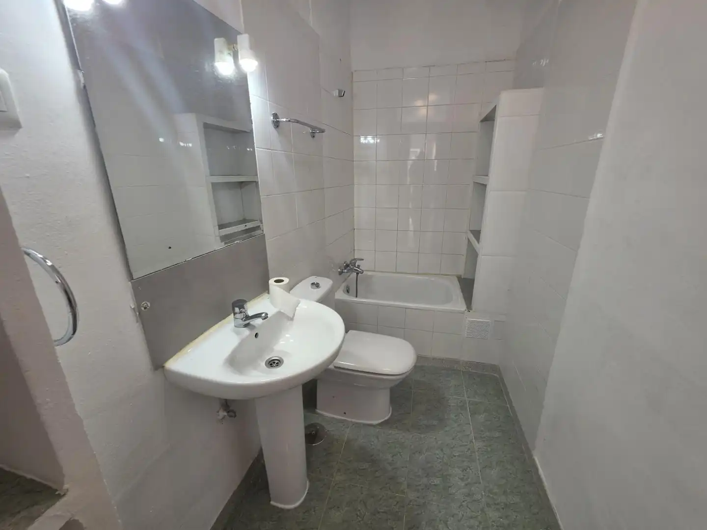 Baño de Apartamento de alquiler en Pedrezuela con Calefacción y Amueblado