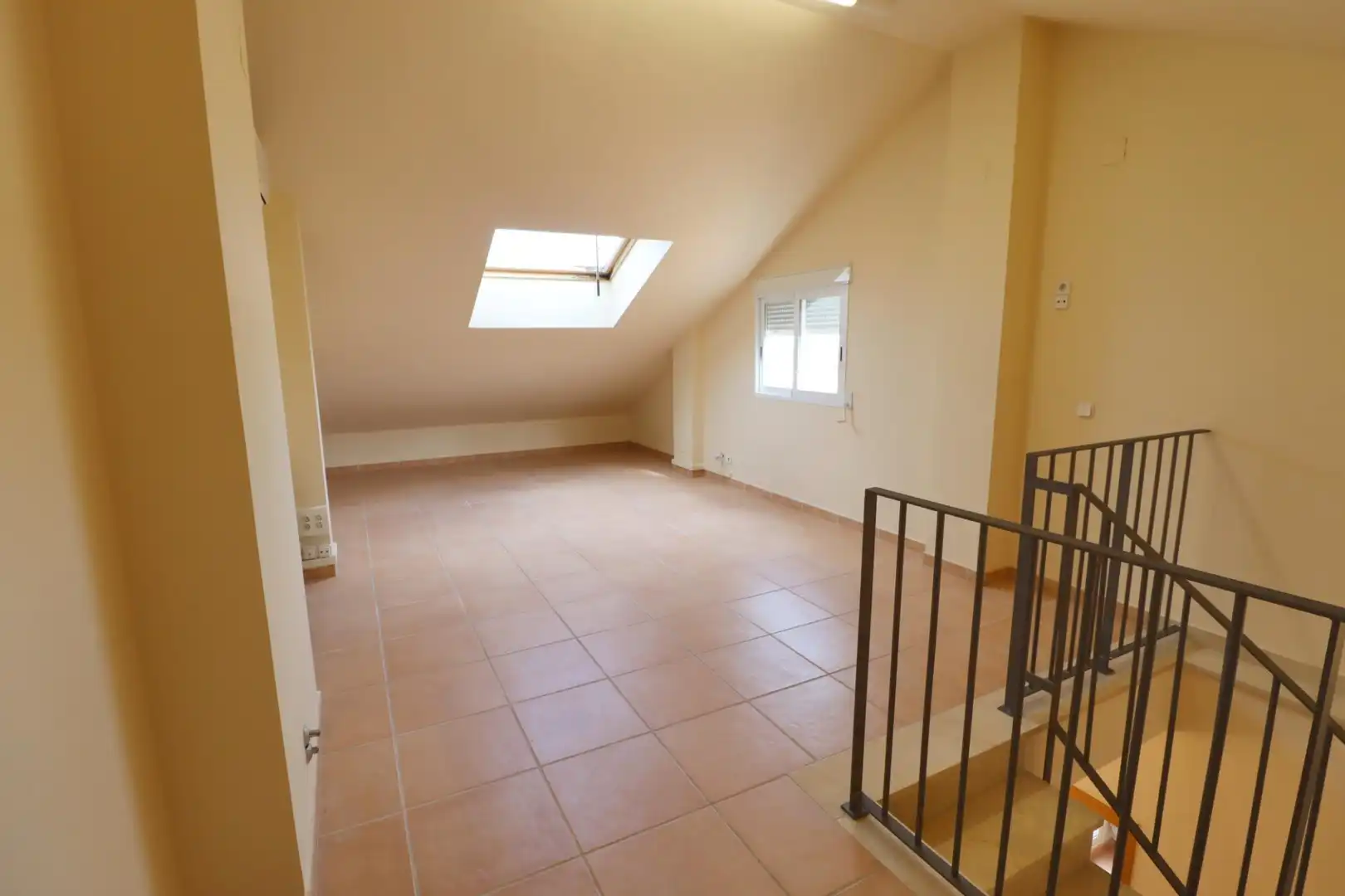 Casa pareada con jardín en alquiler en Pobles del Nord, imagen 32
