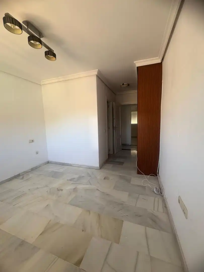 Habitación de Piso en venta en Torremolinos con Calefacción, Terraza y Trastero