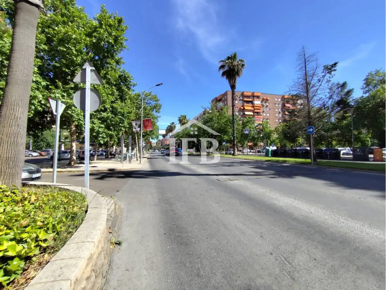 Vista exterior de Pis en venda en Badajoz amb Calefacció, Moblat i Balcó
