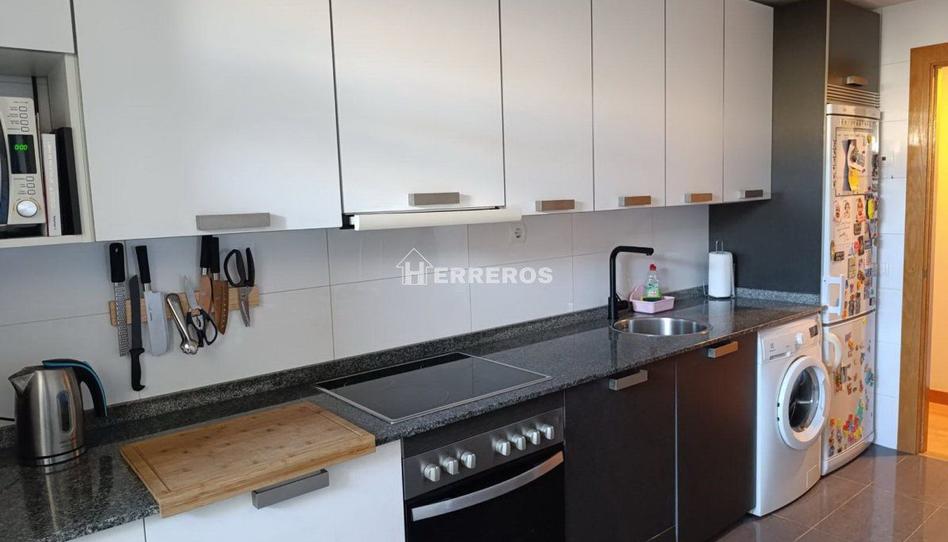 Photo 1 of Flat for sale in Paseo del Prior, Universidad, La Rioja