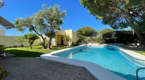 Foto 4 de Casa o xalet en venda a Calle Bisbita, 904b, Los Gallos, Chiclana de la Frontera